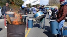 Imagen de Uthgra Bariloche levantó el corte de la ruta 40