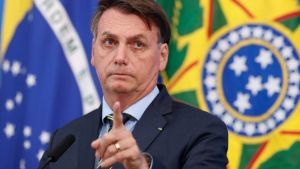 Bolsonaro da marcha atrás y dice que no comprará la vacuna china