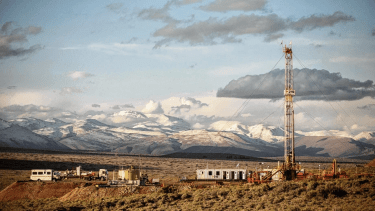 La producción de petróleo de Vaca Muerta se incrementó más de un 10% en los dos primeros meses del año.