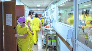 Neuquén registró por tercera semana consecutiva una baja en los casos de coronavirus