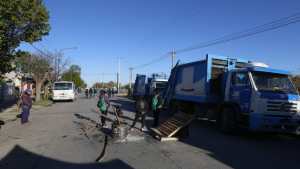 La recolección de residuos en Roca está paralizada por una protesta gremial