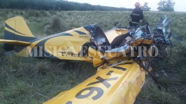 Así quedaron los restos de la aeronave. Foto: gentileza Misiones Cuatro.-