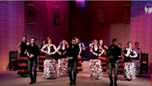 Empieza el show: «Entre paredes»