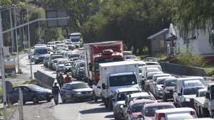 Neuquén: ayudó el carril preferencial pero igual hubo demoras en los puentes