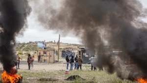 Roca: la mitad de las familias que usurparon tierras del polígono ya se retiró