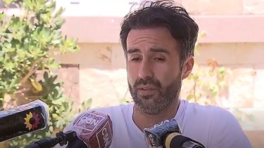 Luque dio una conferencia el domingo, tras el allanamiento en su clínica. Foto: gentileza.-