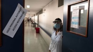 Coronavirus: otras 241 personas murieron y se detectaron 10.332 casos
