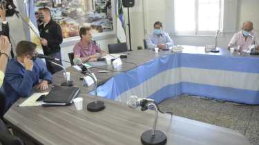 Concejales de los tres bloques legislativos, anunciaron las modificaciones para el Consejo de Planificación local. (Foto Néstor Salas)