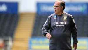 El Leeds del Loco Bielsa va por la recuperación ante Everton