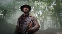 Imagen de Lin-Manuel Miranda vuela en la fantasía de “His Dark Materials”