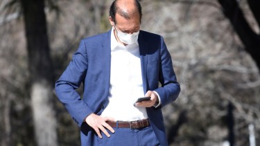 El gobernador espera bajar el rojo a 2.200 millones en el 2021. Foto: archivo Florencia Salto.