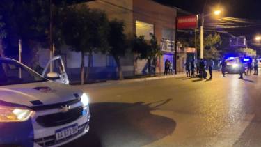 Apuñalaron a un joven en Centenario, ayer por la noche. (Foto: Centenario Digital).