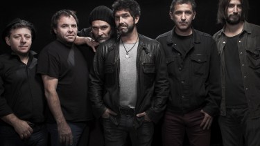 Los Caballeros de la Quema harán un show por streaming "Mientras haya luces".