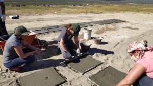 ¡A cosechar agua de lluvia! Enseñan a construir cisternas de placas en Roca