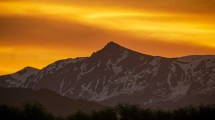 Imagen de San Martín de los Andes: atardecer de un día agitado