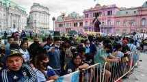 Imagen de Buenos Aires, la ciudad que no durmió y llora a Maradona