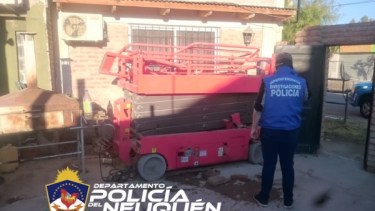 Ayer en una serie de allanamientos, la Policía de Neuquén recuperó una maquina industrial valuada en 5 millones de pesos. (Foto: Gentileza).