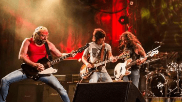 La banda eligió cuatro puntos del país para llevar su nuevo disco.-