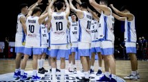 Imagen de El homenaje de la selección de básquet a Maradona