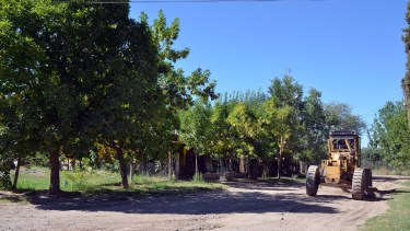 Se proyecta comprar equipos para mantener las calles rurales de Regina. (Foto Néstor Salas)