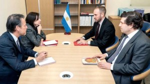 El martes llega al país una misión del FMI para iniciar negociaciones formales