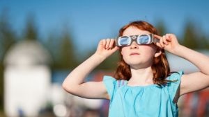 Pronóstico: así esperamos el eclipse este lunes en la región