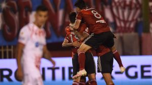 River sigue de racha y le ganó 3 a 1 a Huracán