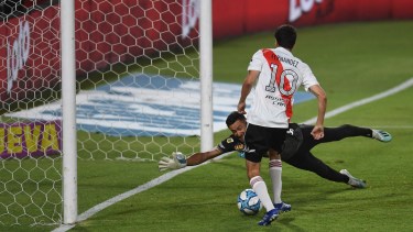 Copa Diego Maradona: River despidió el año ganándole 2-1 a Arsenal