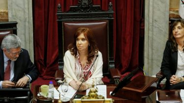 La titular del Senado, la vicepresidenta Cristina Fernández, convocó a la sesión para las 14. (Archivo).- 