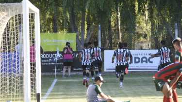 Cipo abrió el marcador a los 26' del segundo tiempo. (Foto: Juan Thomes)