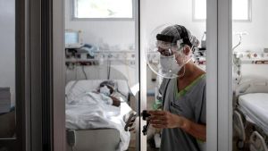 Coronavirus: presentan en la ANMAT el estudio clínico de suero equino en pacientes