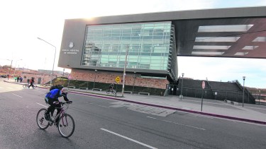 La audiencia para fijar la pena se realizó combinando virtualidad y presencialidad: una de las juezas estuvo en Ciudad Judicial, y el resto de tribunal de manera remota. Foto archivo.