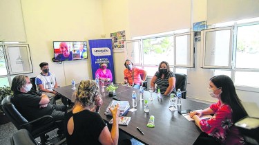 Las ministras Storioni y Merlo recibieron a la conducción de ATEN para empezar a hablar de cómo se reiniciarán las clases. (Prensa ATEN)