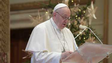 En su mensaje de Navidad, Francisco pidió "vacunas para todos". Foto: AP 