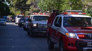 Bomberos voluntarios reclaman que el gobierno provincial les adeuda 24 millones de pesos. Foto: Yamil Regules