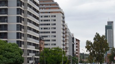 Los edificios se multiplicaron en los últimos cinco años en la capital neuquina. Foto: Florencia Salto.