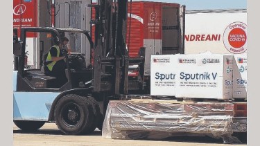 La empresa Andreani está a cargo de la logística de distribución de la vacuna.  