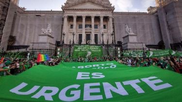 La jornada de votación se espera con diversas vigilias, ante el Congreso y en distintos puntos del país.-