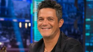 Alejandro Sanz estrena el documental “El mundo fuera”