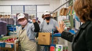 La gobernadora Carreras celebró la quita en las retenciones