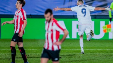 El doblete de Karim Benzema certificó la victoria del Real Madrid  sobre el Athletic Bilbao. (AP Photo/Bernat Armangue) Spain Soccer La Liga