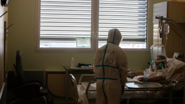 Italia reportó 649 fallecimientos por COVID-19 en las últimas 24 horas.