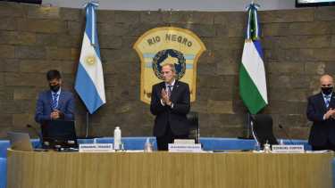 Palmieri, con sus secretarios, en el inicio de la sesión de hoy. 