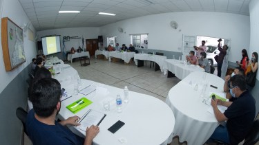 La reunión se desarrolla en la secretaría de Trabajo de Río Negro en la capital rionegrina. foto: Pablo Leguizamon