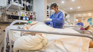 En las últimas horas, Argentina superó las 43 mil muertes por coronavirus