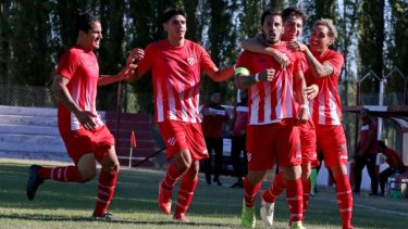 Desahogo de Villa. Independiente ganó un partido clave para sus aspiraciones. Foto: Fabián Ceballos. 