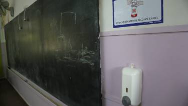 Ayer se hizo un recorrido para mostrar cómo funcionará el protocolo en las escuelas. (Gentileza).-