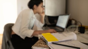 Buscan reintegrar a las escuelas de Neuquén a 5.000 jóvenes y adolescentes