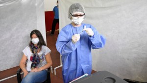 Crece la curva en Neuquén: el viernes termina con 5 muertes y 645 nuevos casos de coronavirus