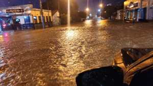 Video: el temporal de lluvia y granizo también afectó al Valle Medio